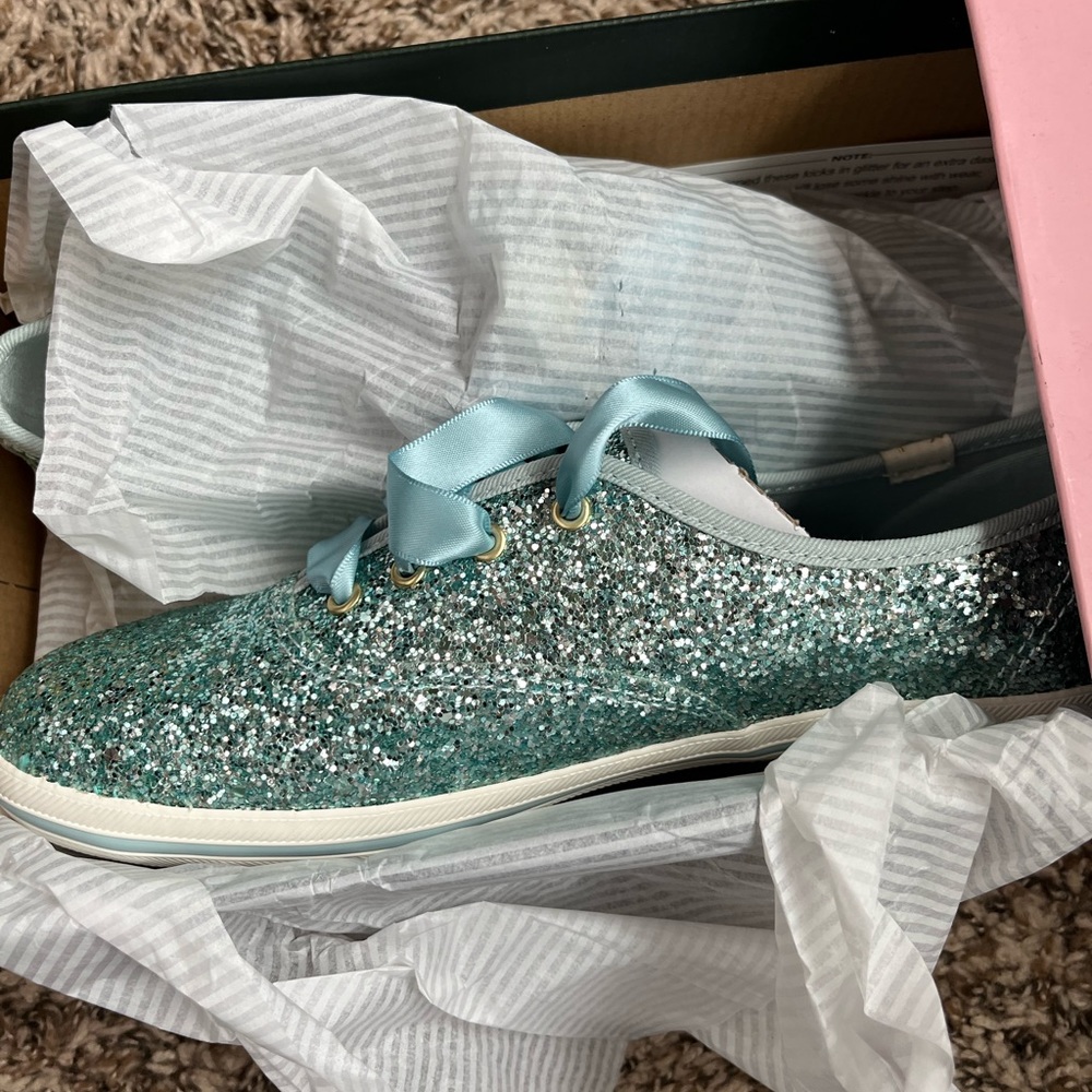 Kate spade ♠️ KEDs- perfect for something blue 🔷